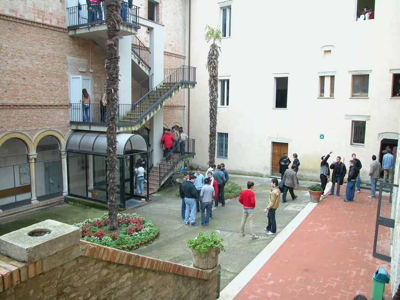 CORTILE_2002-Prof_Padiglioni_2560x1920.jpg